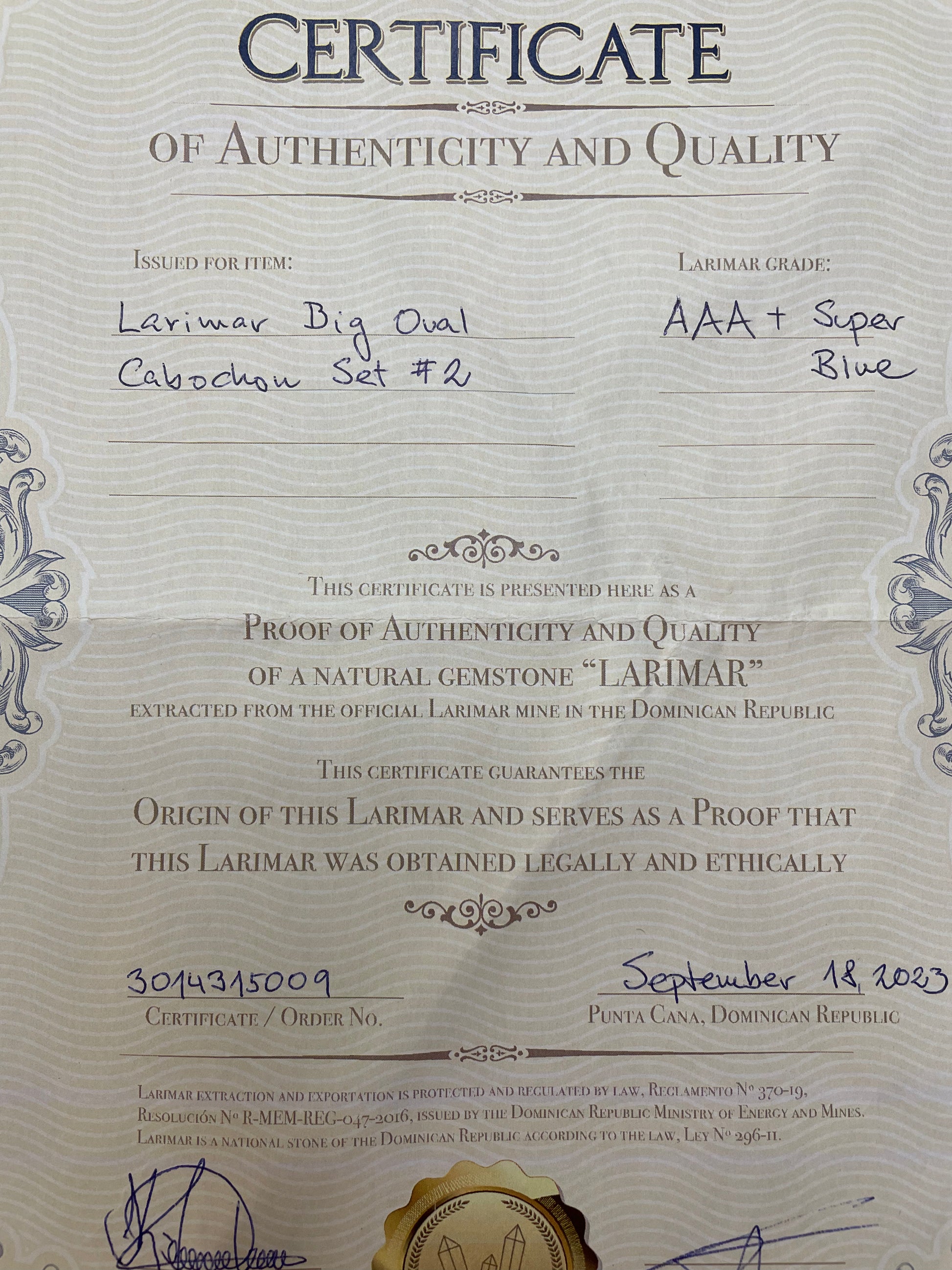 Certificate of Authenticity and Quality, AAA and Super Blue from Dominican Republic