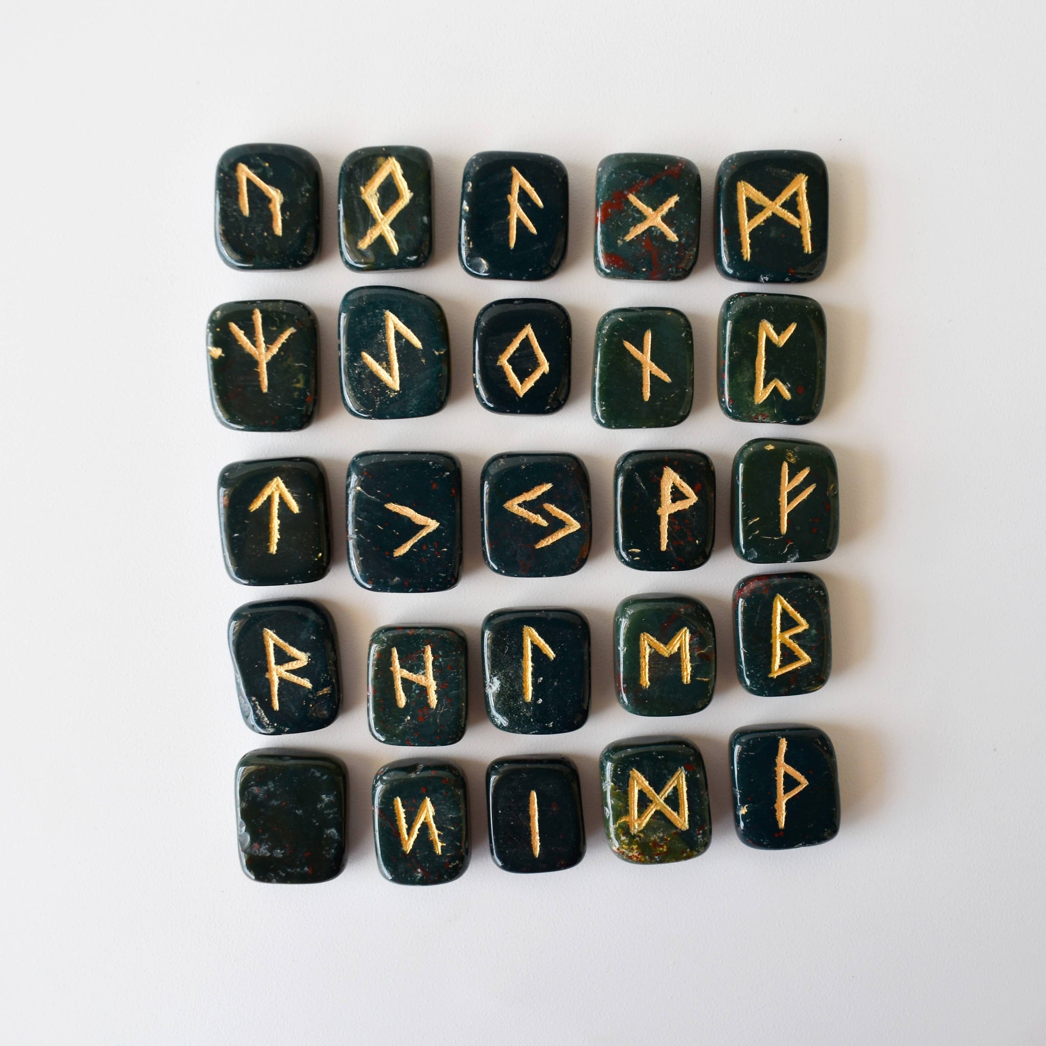 Bloodstone Rune Set (Protection and Strength)